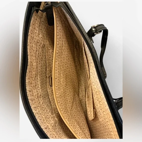 GUESS Large Black Tote Bad - Picture 5 of 8